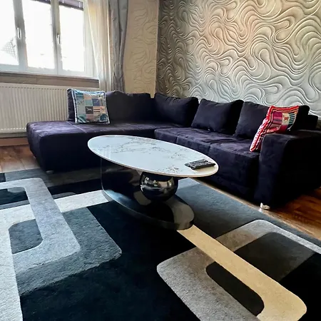 Schoenes City-Apartment Im Zentrum Mit Balkon Apartment *