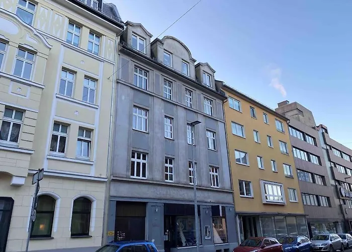 Schoenes City-apartment Im Zentrum Mit Balkon! Appartement